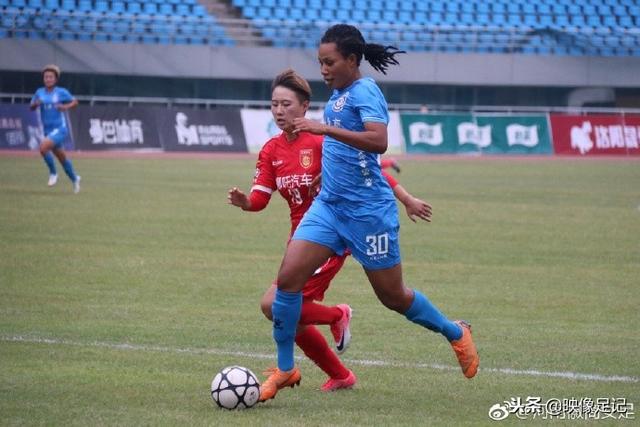 加纳中场帕尔特伊自由转会加盟利雅得青年队